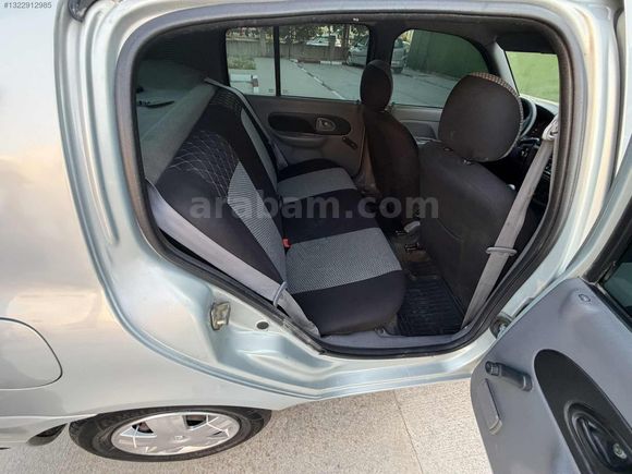 Değişensiz Clio 1.4 Klimalı benzin LPG
