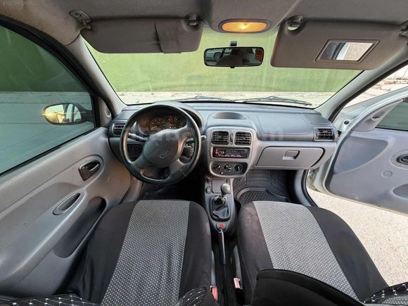 Değişensiz Clio 1.4 Klimalı benzin LPG