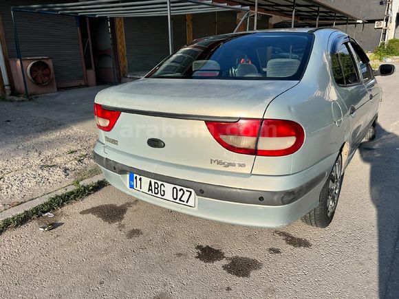 Sahibinden Renault Megane 1.4 Authentique 2002 Model