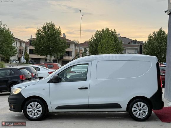 RANAULT EXPRESS VAN 1.5 BLUE DCİ JOY HATASIZ BOYASIZ