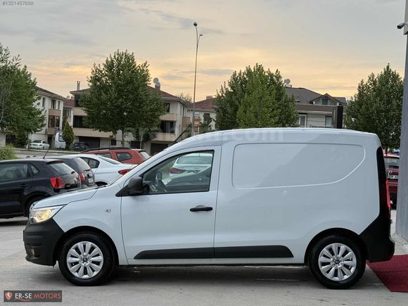 RANAULT EXPRESS VAN 1.5 BLUE DCİ JOY HATASIZ BOYASIZ