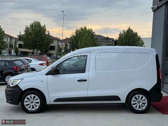 RANAULT EXPRESS VAN 1.5 BLUE DCİ JOY HATASIZ BOYASIZ