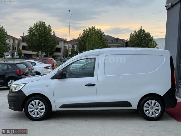 RANAULT EXPRESS VAN 1.5 BLUE DCİ JOY HATASIZ BOYASIZ
