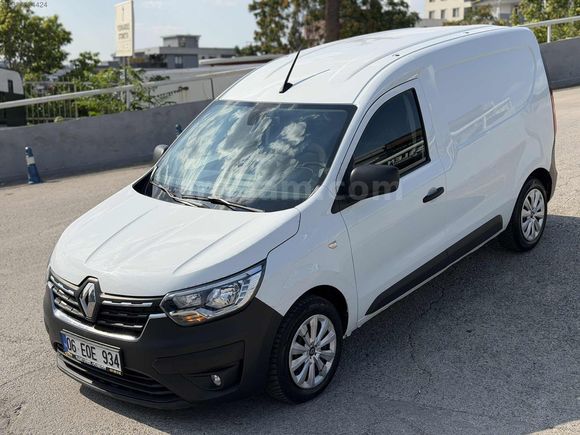 TAMAMINA KREDİ İMKANI!! FATURALI 2024 EXPRES VAN 69.000KM