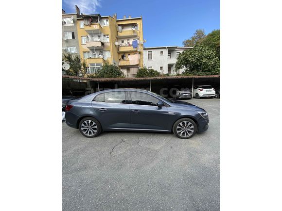 Sahibinden Renault Megane 1.3 TCe Icon 2022 Model 