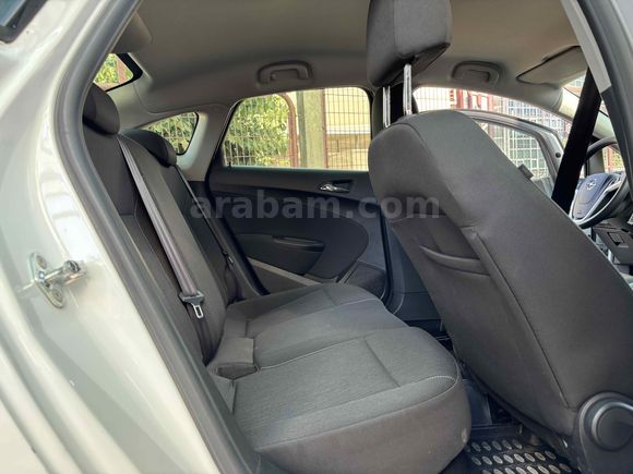 Sahibinden Opel Astra 1.6 Edition 2018 Model  
Hatasız boyasız tramersiz aile aracı