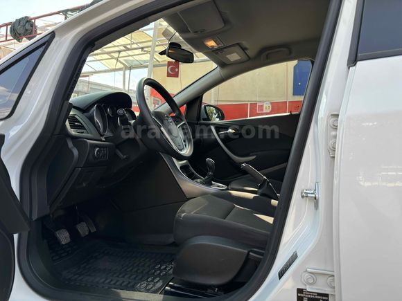 Sahibinden Opel Astra 1.6 Edition 2018 Model  
Hatasız boyasız tramersiz aile aracı