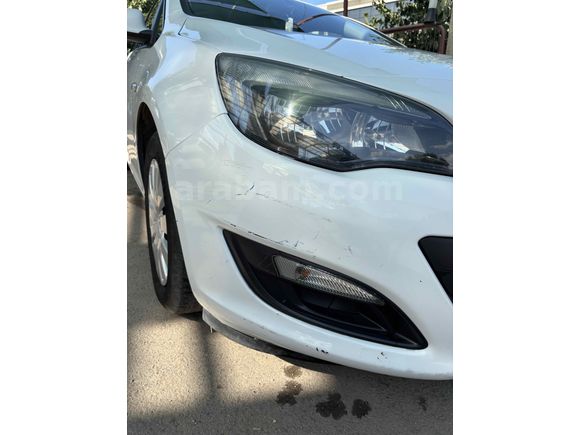 Sahibinden Opel Astra 1.6 Edition 2018 Model  
Hatasız boyasız tramersiz aile aracı