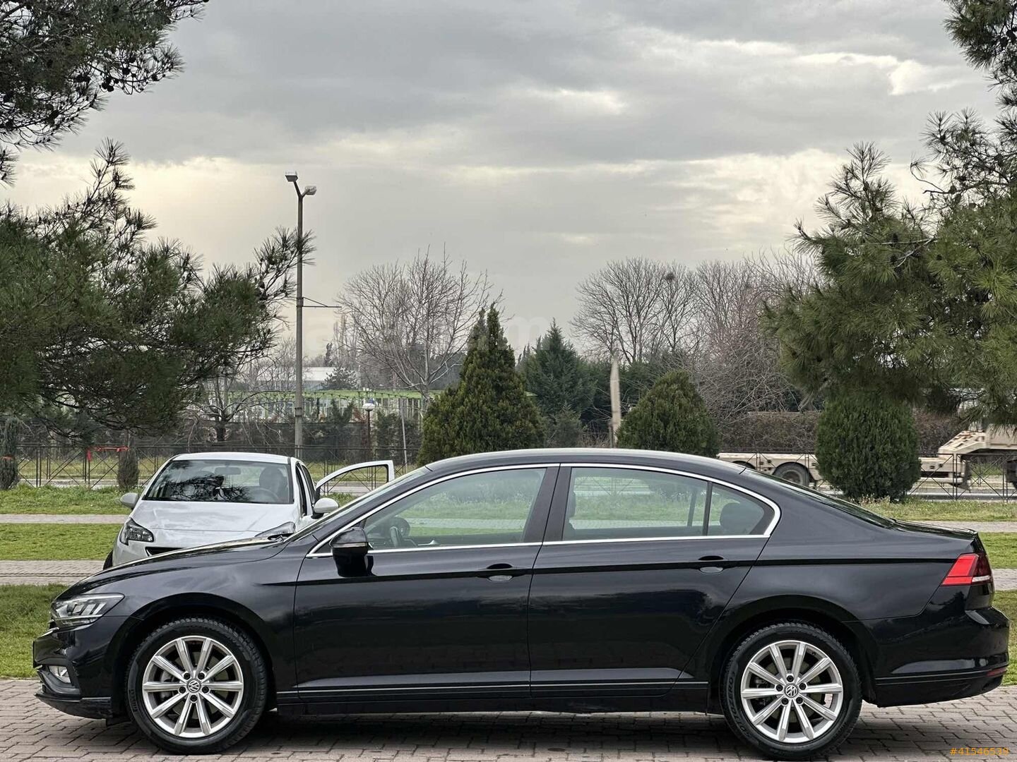 Galeriden Volkswagen Passat 1.6 TDi BlueMotion Business 2019 Model Bursa 125.000 km Siyah 6