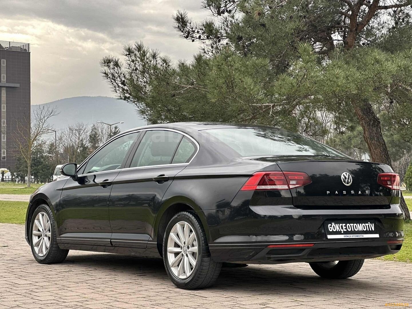 Galeriden Volkswagen Passat 1.6 TDi BlueMotion Business 2019 Model Bursa 125.000 km Siyah 7