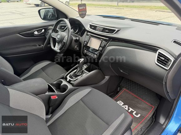 BATU AUTO'DAN 2017 NİSSAN QASHQAİ CAM TAVAN 54 BİNDE HATASIZ