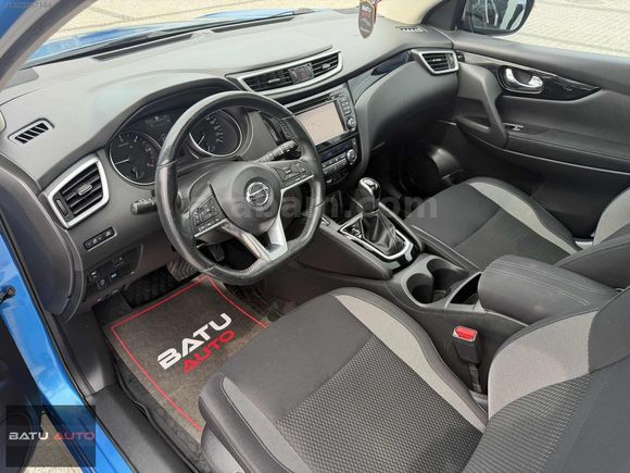BATU AUTO'DAN 2017 NİSSAN QASHQAİ CAM TAVAN 54 BİNDE HATASIZ