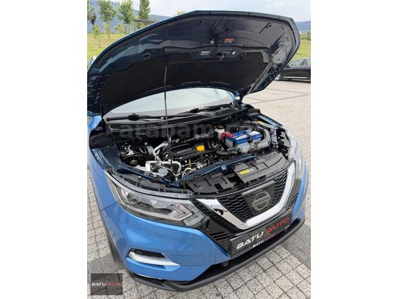 BATU AUTO'DAN 2017 NİSSAN QASHQAİ CAM TAVAN 54 BİNDE HATASIZ