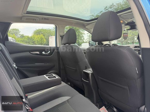 BATU AUTO'DAN 2017 NİSSAN QASHQAİ CAM TAVAN 54 BİNDE HATASIZ