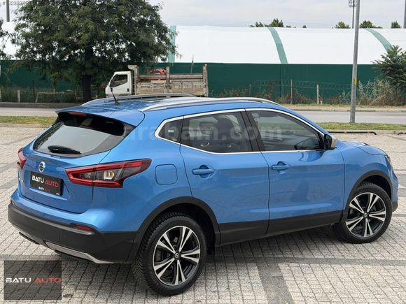 BATU AUTO'DAN 2017 NİSSAN QASHQAİ CAM TAVAN 54 BİNDE HATASIZ