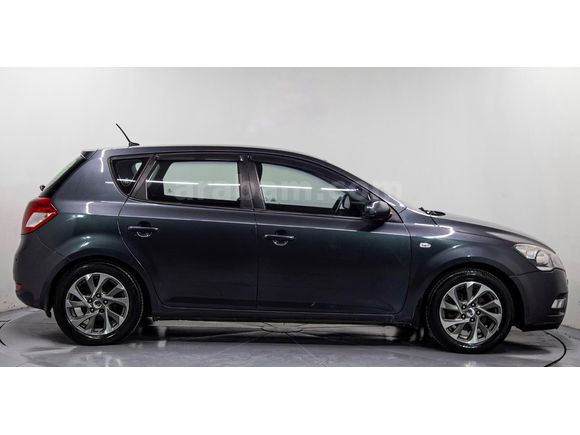 Memurdan  Temiz  Kia Ceed 1.6 CRDi Motion 2012 Model 