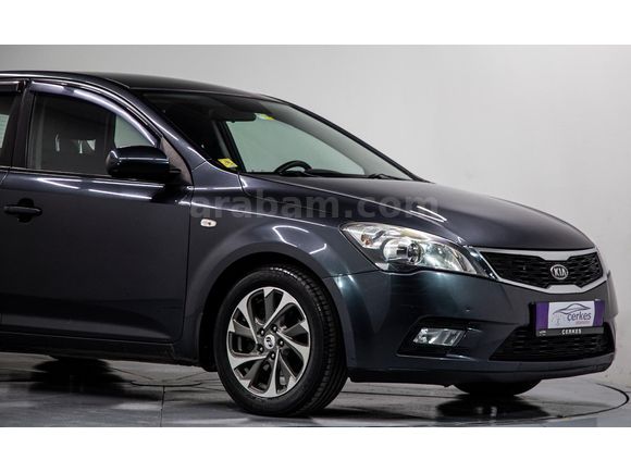 Memurdan  Temiz  Kia Ceed 1.6 CRDi Motion 2012 Model 
