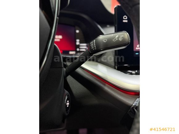 GÜVENLER'DEN 2024 SKODA OCTAVİA 1.5 E-TEC PRESTİGE KUSURSUZ