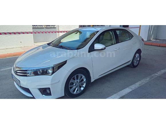 Sahibinden herşeyi Orjinal Tr.de emsalsiz Toyota Corolla 1.4 D-4D Advance 2015 Model  78500 km Beyaz