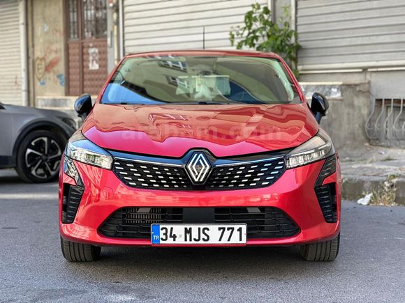 Sahibinden Renault Clio 1.0 TCe Evolution 2024 Model