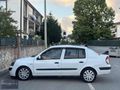 POYRAZ'DAN EMSALSİZ CLİO 1.4 KLİMALI