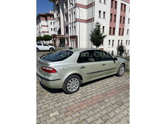 Sahibinden Renault Laguna 2.0 Privilege 2004 Model 