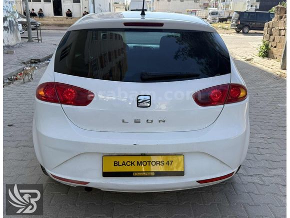TEMİZ BAKIMLI LEON STYLE 240 BİN KM DE 1.6 OTOMATİK