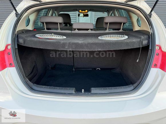 KOCAÖZ'DEN HATASIZ 2010 MODEL LEON 1.6 DİZEL CR SYLE 238 BİNDE