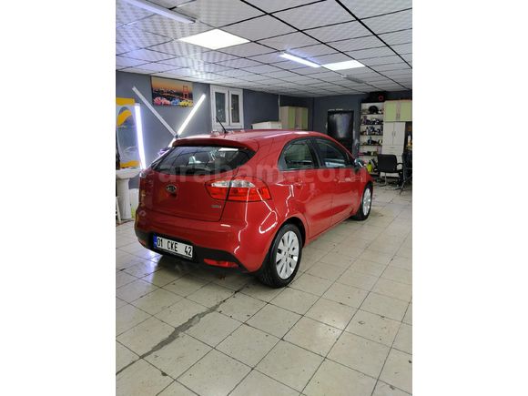 Galeriden Kia Rio 1.4 CRDi Fancy 2012 Model Adana 49.000 km Kırmızı