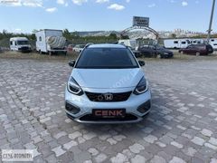 2025 HONDA JAZZ 1.5 HEV HİBRİT CROSSTAR SADECE 11.000 KM BOYASIZ
