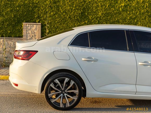 LUXE DRİVEDAN EXTRALI MEGANE 4 1.3 TCE