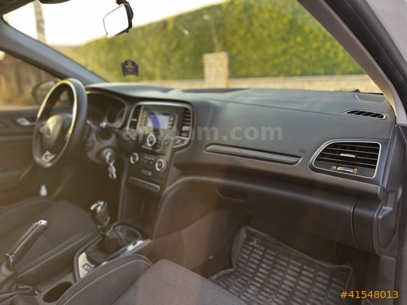 LUXE DRİVEDAN EXTRALI MEGANE 4 1.3 TCE
