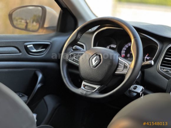 LUXE DRİVEDAN EXTRALI MEGANE 4 1.3 TCE