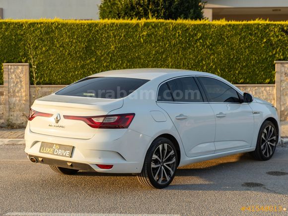 LUXE DRİVEDAN EXTRALI MEGANE 4 1.3 TCE