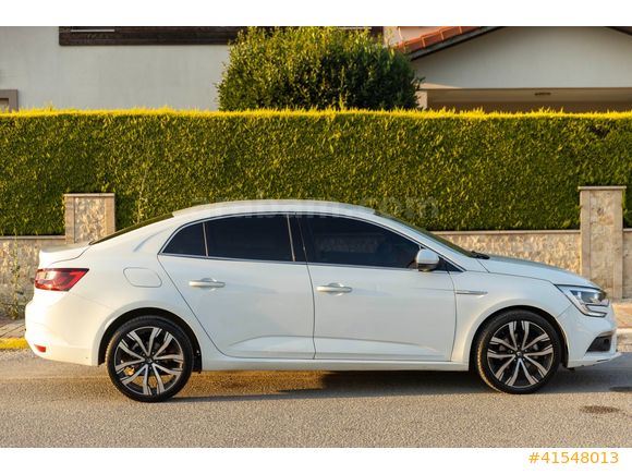 LUXE DRİVEDAN EXTRALI MEGANE 4 1.3 TCE