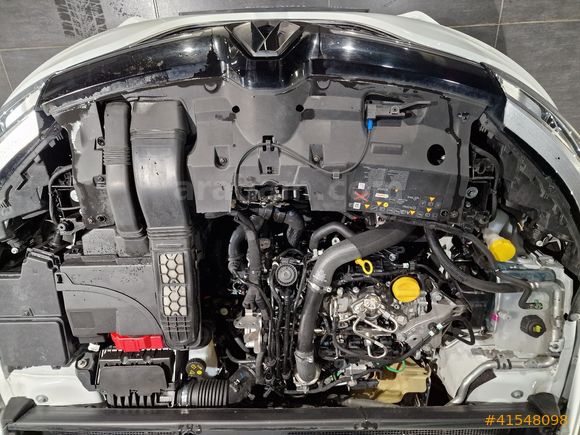 Renault Megane Sedan 1.3 TCe Touch EDC