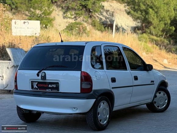 MASRAFSIZ TEMİZ ARACIN GENELİNDE BOYA YOK