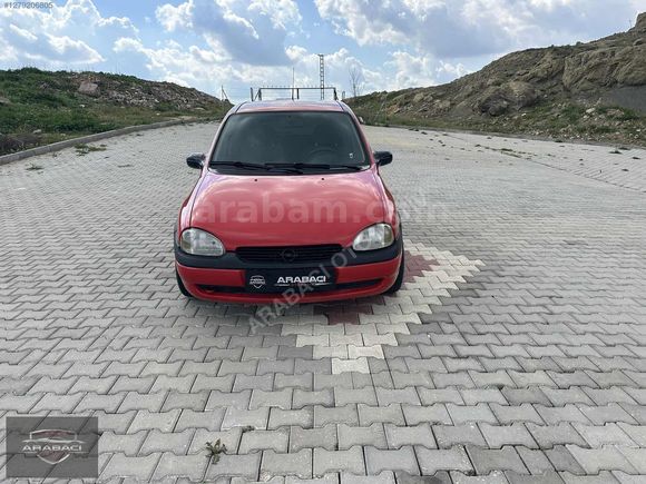 ARABACI OTOMOTİV OPEL CORSA 1.4 BENZİN KLİMALI