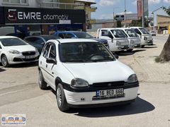 EMRE OTO'DA 94 MODEL 1.4 HATASIZ ORJİNAL BAKIMLI OPEL CORSA
