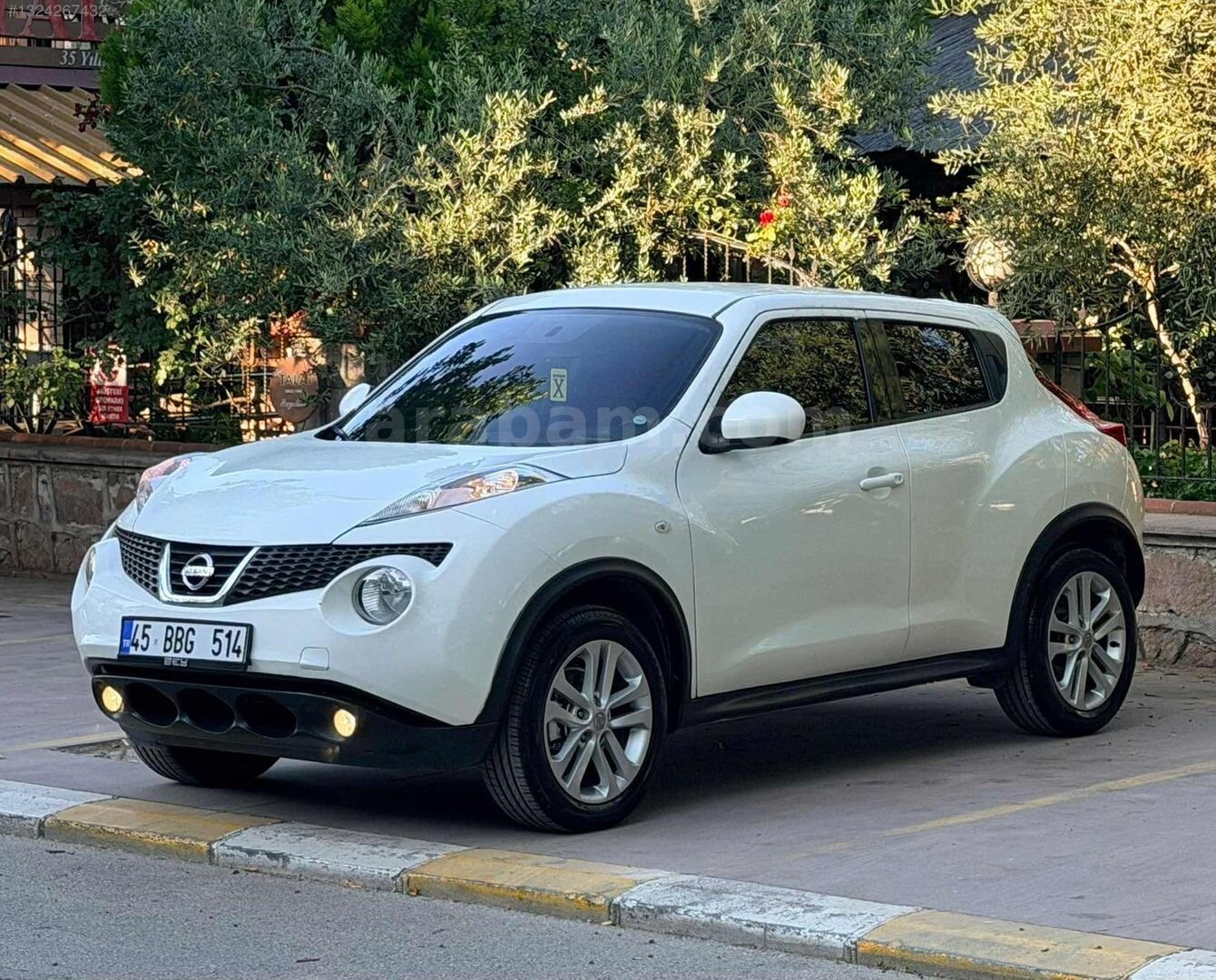 Galeriden Nissan Juke 1.6 Sport Pack 2011 Model Manisa 187.000 km Beyaz 3