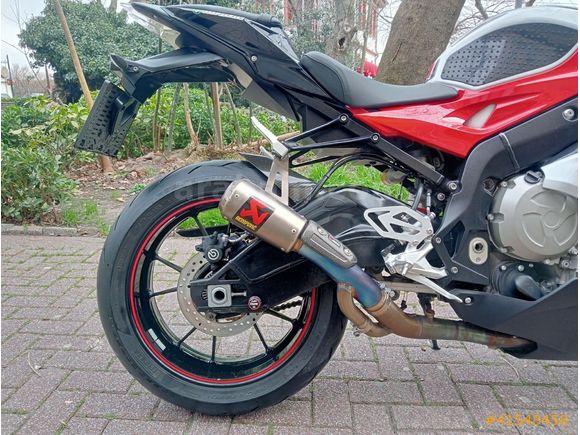 BMW S 1000 RR .TERTEMİZ 2017,den itibaren BORUSAN BAKIMLI.