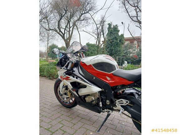 BMW S 1000 RR .TERTEMİZ 2017,den itibaren BORUSAN BAKIMLI.
