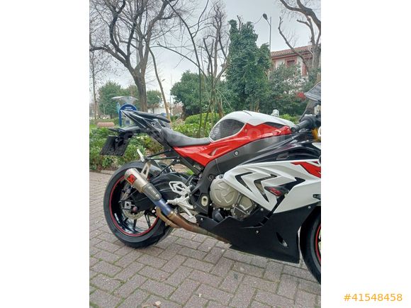 BMW S 1000 RR .TERTEMİZ 2017,den itibaren BORUSAN BAKIMLI.