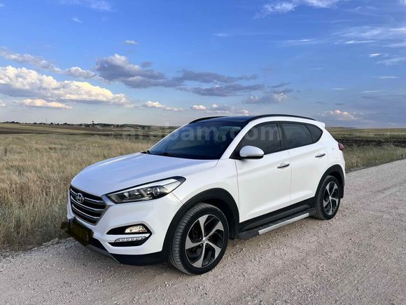 Sahibinden Hyundai Tucson 1.6 T-GDi Elite 2015 Model  119.000 km Beyaz