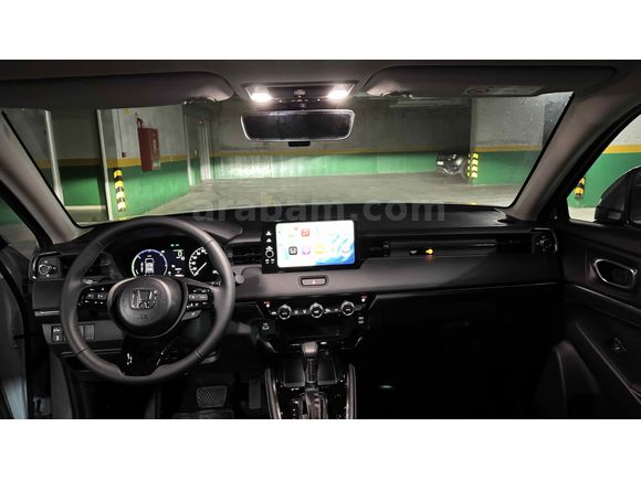 Sahibinden Honda HR-V 1.5 e-HEV Advance 2025 Model  deri koltuk ve kayıt kamerası var 