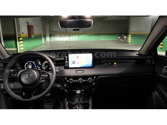 Sahibinden Honda HR-V 1.5 e-HEV Advance 2025 Model  deri koltuk ve kayıt kamerası var 