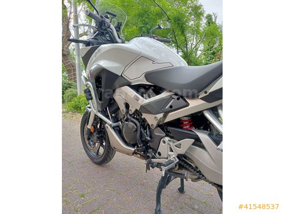 HATASIZ, MASRAFSIZ VFR 800 X CROSSRUNNER