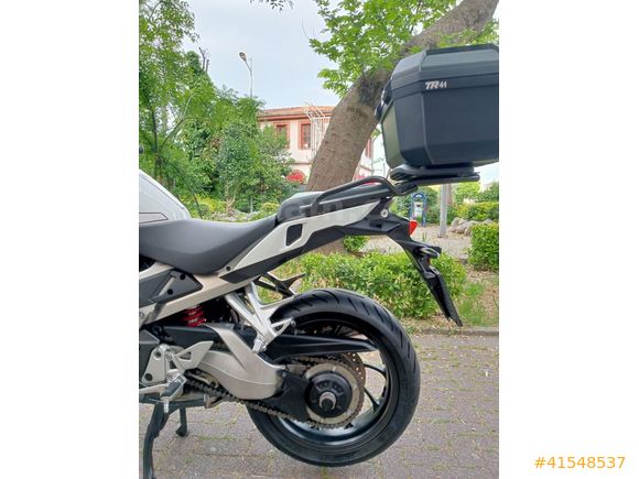 HATASIZ, MASRAFSIZ VFR 800 X CROSSRUNNER