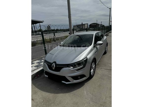 Renault Megane 1.5 Blue DCI Touch EDC