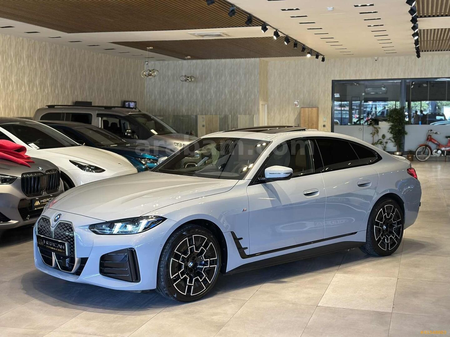 Galeriden BMW i Serisi i4 eDrive 40 M Sport 2024 Model İzmir 28.000 km Gri 1